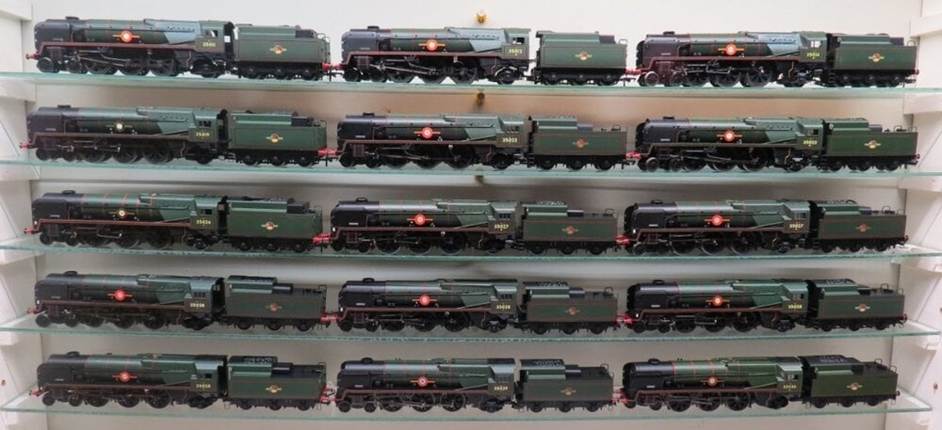 www.BloodandCustard.net
Hornby Rebuilt Merchant Navy locomotives.
.
Part of an impressive collection of Hornby Merchant Navys
Copyright 2k_O
